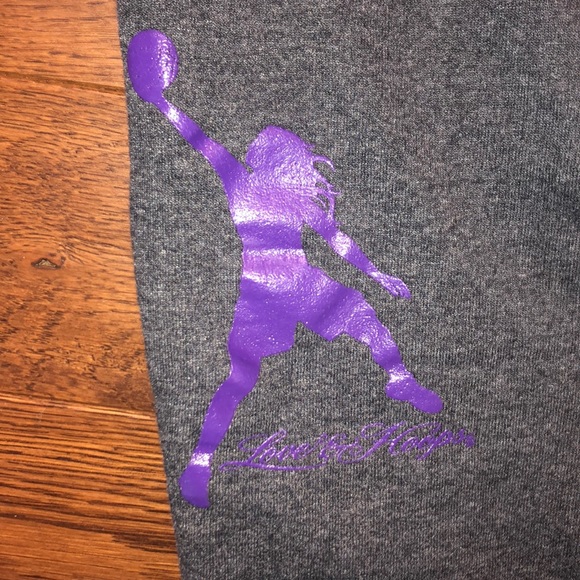 Just don’t wear these anymore. Gently worn. - Picture 3 of 4